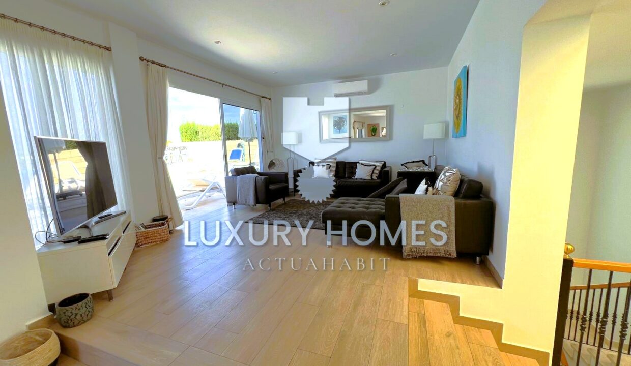 Imagen de WhatsApp 2025-03-28 a las 11.38.19_59337af8